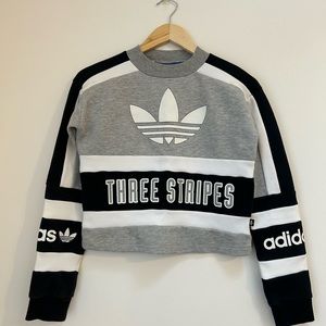 Adidas 3 stripes crop sweatshirt XS